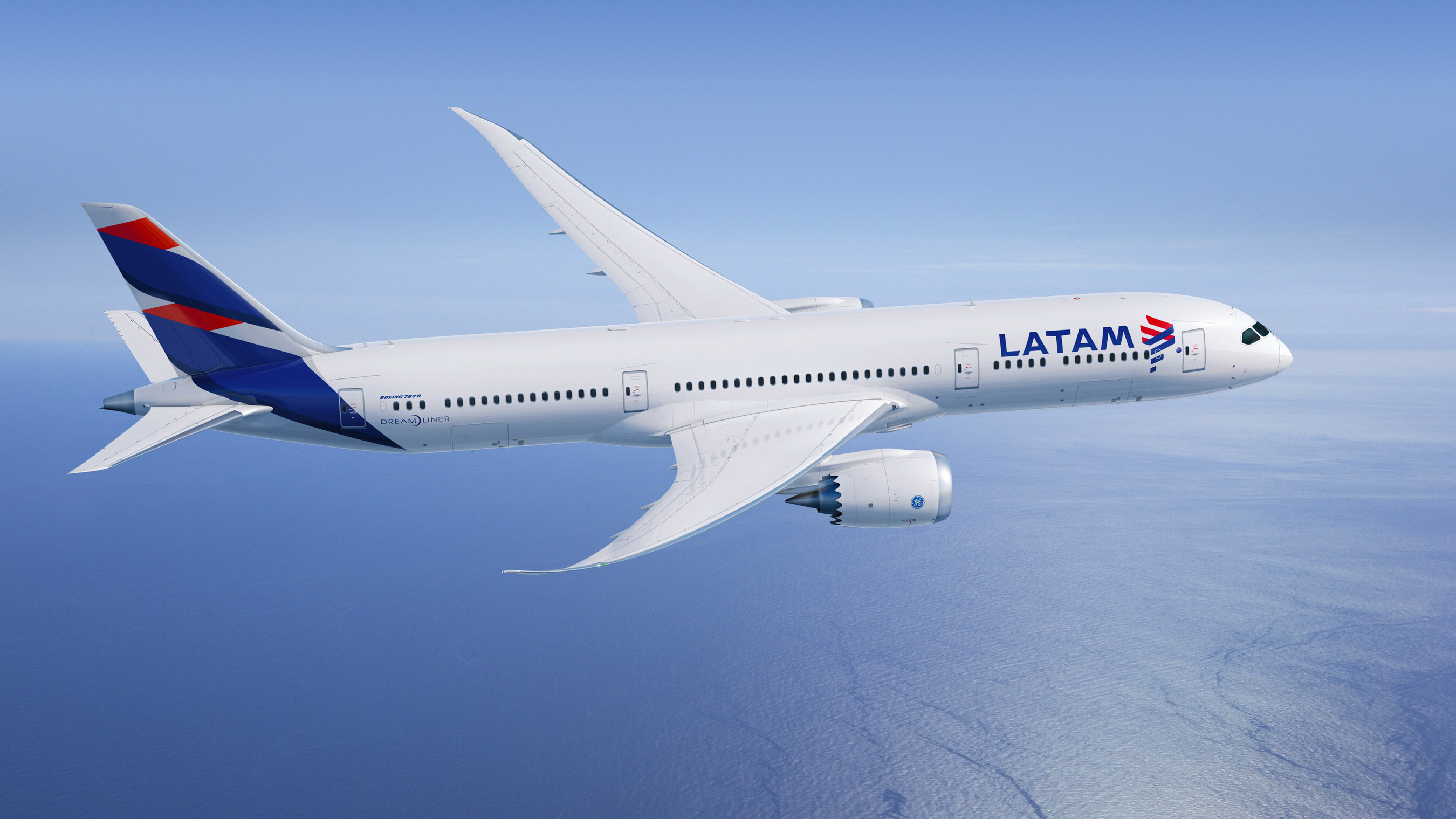 LATAM 787