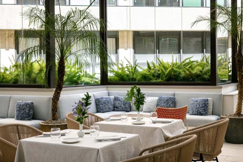 Longitude 12 BistrotJardin