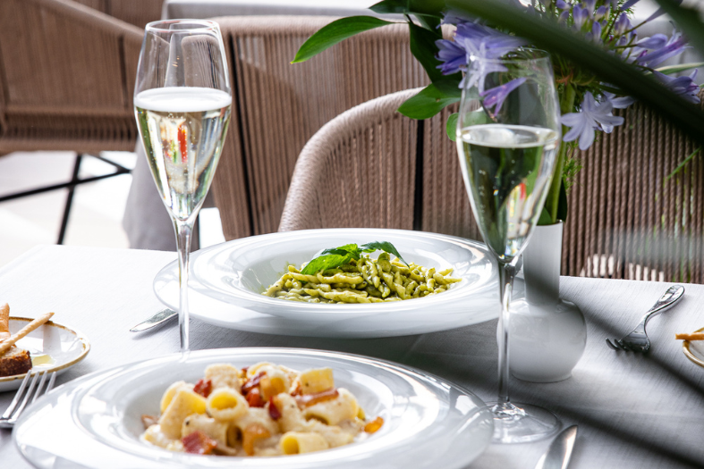 Longitude 12 Bistrot Jardin