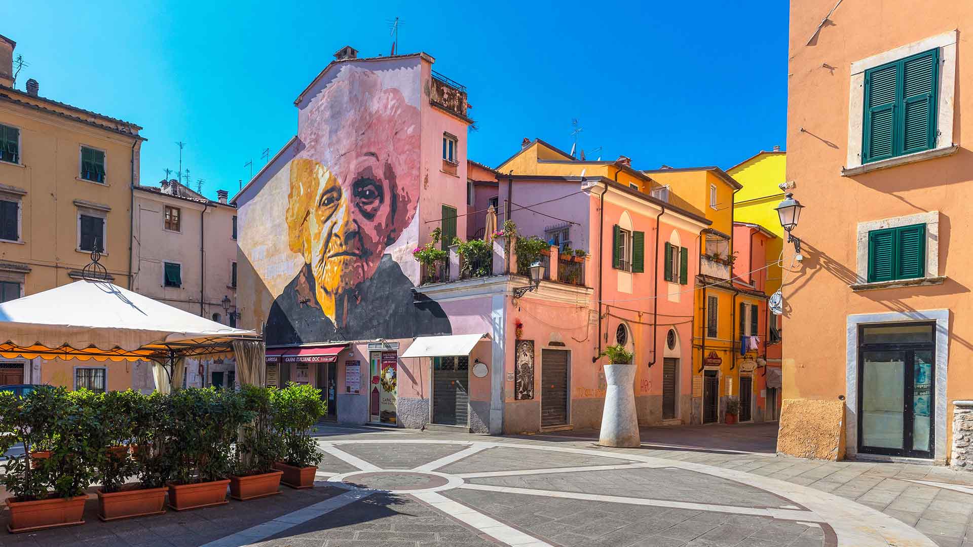 Ortica Noodles A Francesca Rolla murale Carrara 2013