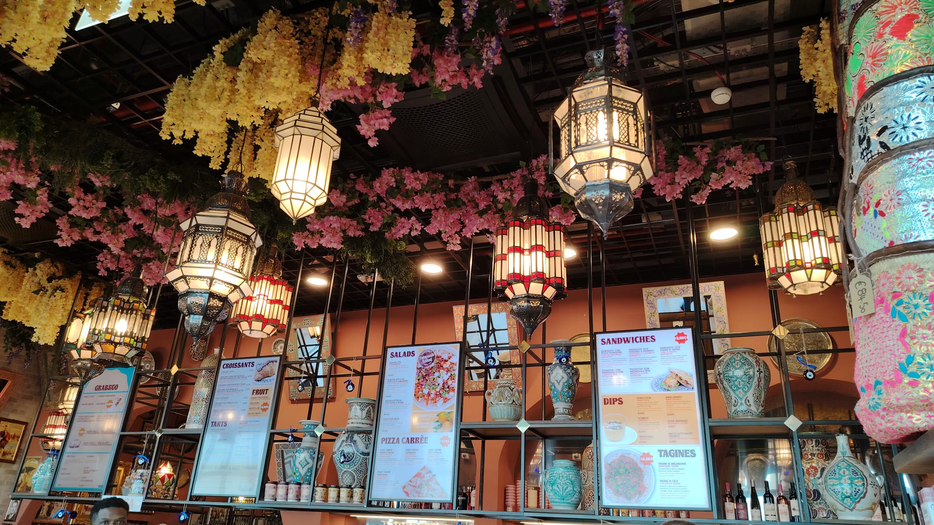 Comptoir Libanais venice airport