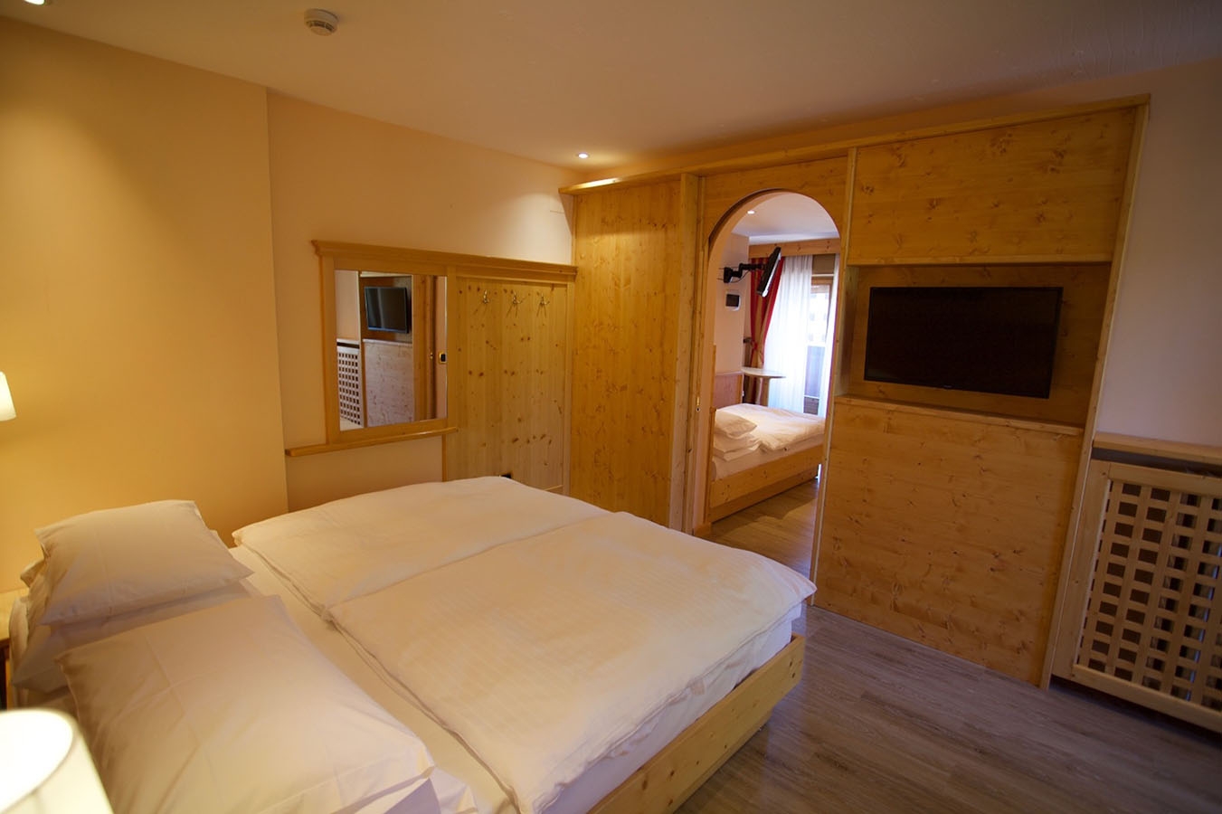 HOTELCIMAROSETTABWH-2