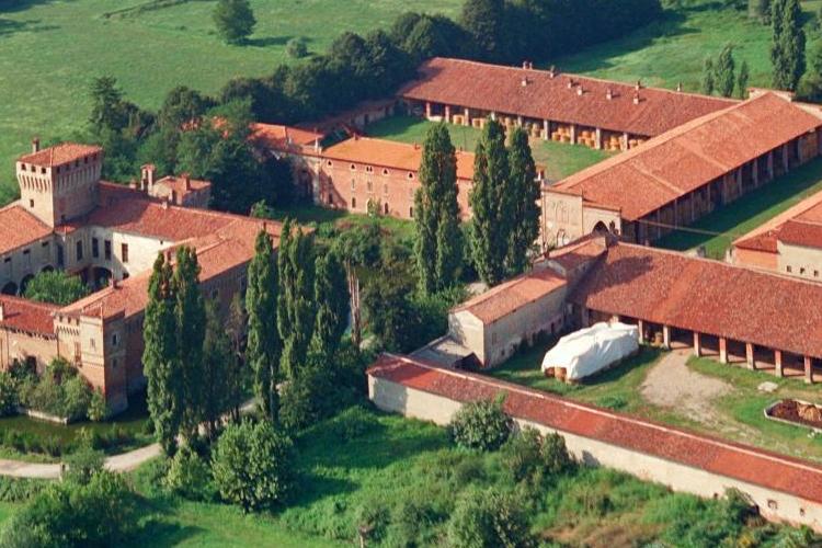 miniCastello-di-Padernello---Dallalto---Foto-di-Virginio-Gilberti-2