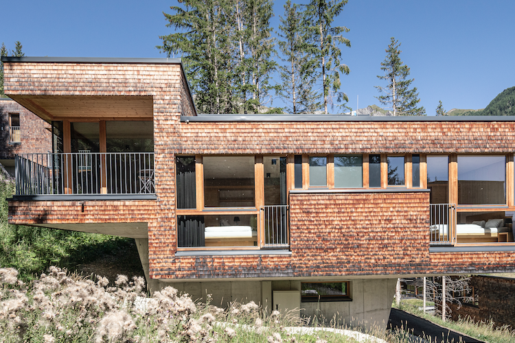 57ea9c7c-1d52-f6c2-f0ce-310290bcadac-1