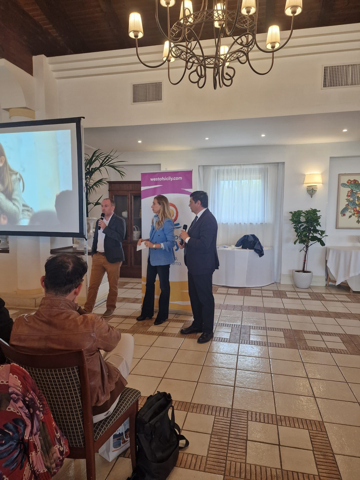 e486bcb0-0feb-4328-a762-f52742c1c8a7