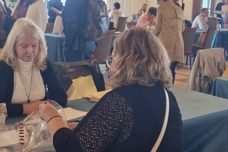 8d363fd2-0ea0-4517-9479-9418e77469eb