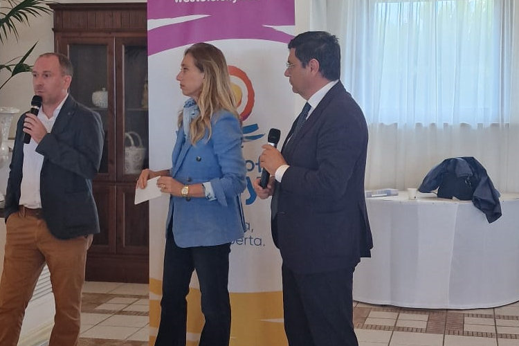 e486bcb0-0feb-4328-a762-f52742c1c8a7