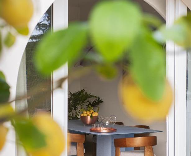 miniJumeirahDeluxeSuiteterracepoolside