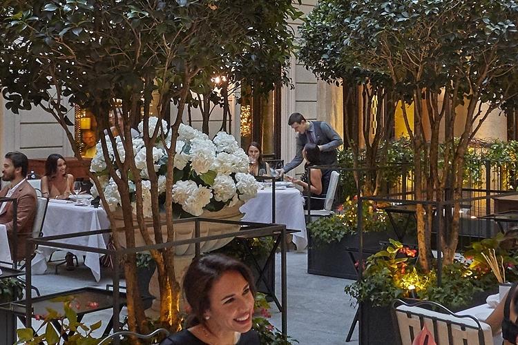Mandarin-Oriental-MI-milan-seta-courtyard