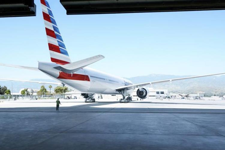 miniAmerican-B777-300