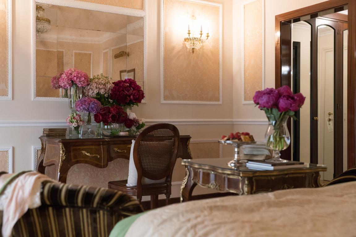 miniLibri-Buonanotte-Bernini-Bristol-ROOM-CLASSIC-STYLE