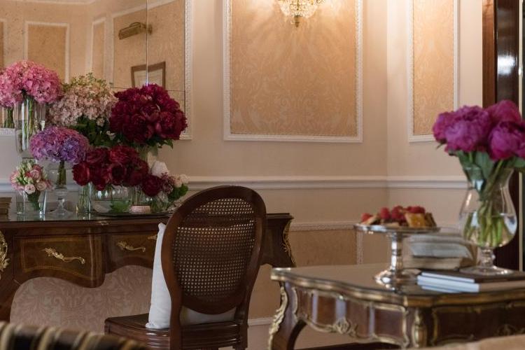 miniLibri-Buonanotte-Bernini-Bristol-ROOM-CLASSIC-STYLE