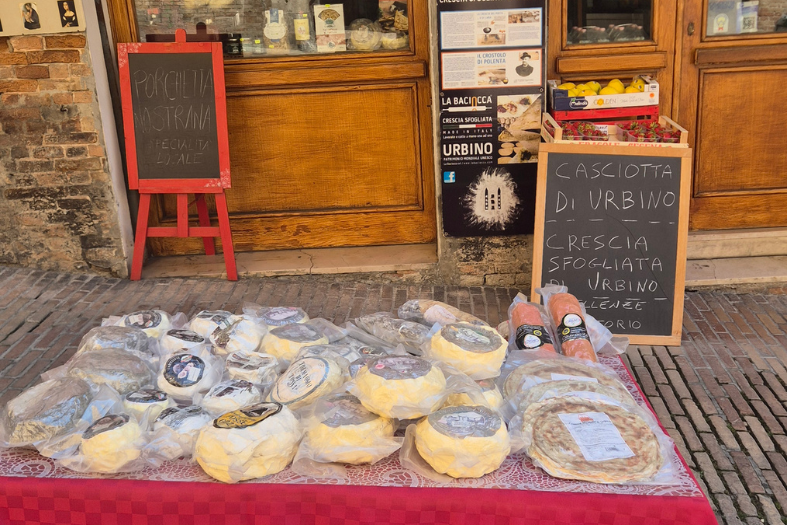 lands of urbino 2