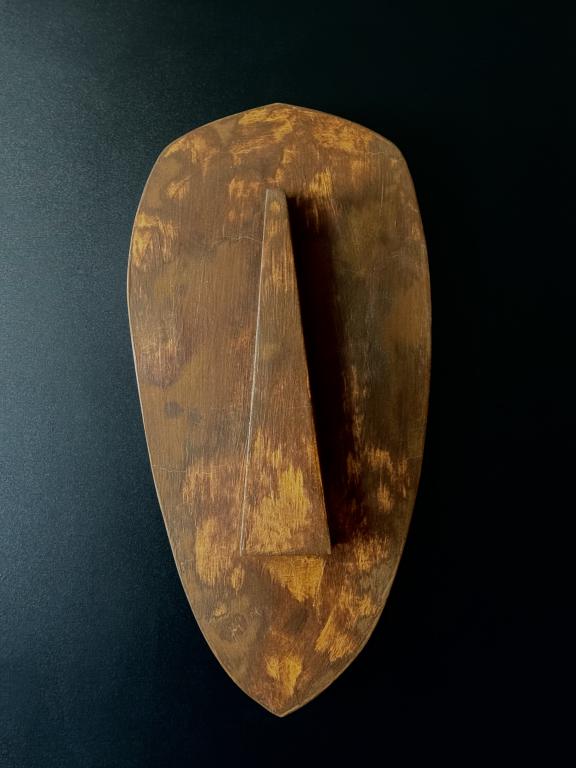 Nicola Pica, MU. Soulless, high relief in resin and iron oxide on canvas