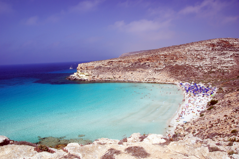 spiaggia dei conigli lapedusa