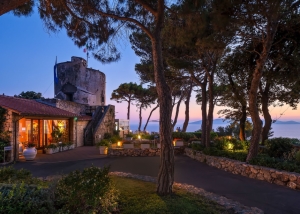 The Erqole Group acquires the boutique Hotel Torre di Cala Piccola