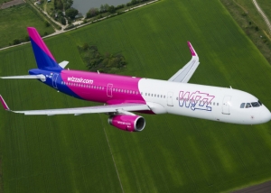 New Wizz Air Italy-UK, Venice and Palermo to London Gatwick flights from March