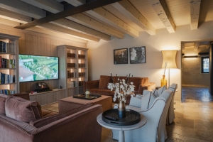 Ca' del Moro Wine Retreat. Luxury rural wine holidays