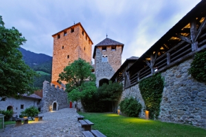 Lana, a strategic location for holidays within easy reach of many South Tyrol attractions