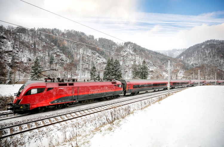 A new daily Railjet train service connecting Vienna and Bormio