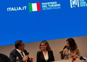 Giovanni Toti, governor of the Liguria region with Ivana Jelinic, CEO of Enit and the Italian minister of Tourism Daniela Santanchè