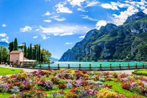 The area of Lake Garda is a land of wine and authentic wellness