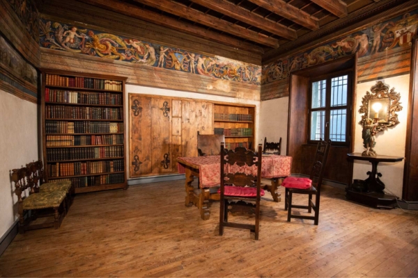The 16th Open Courtyards in historic homes in Lombardy on 24 May