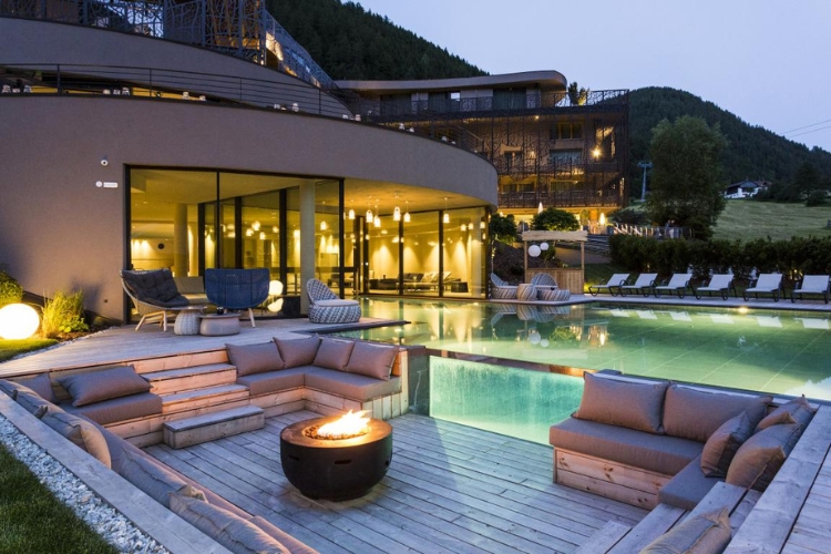 Silena Hotel. Inspired by the Far East