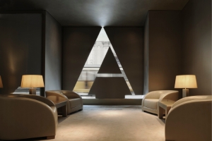 Milan’s Armani Hotel. A world of sophisticated beauty and authentic dining 