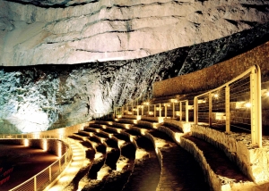 Summer in Maremma with performances at the Teatro delle Rocce 