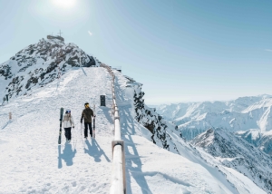 Alpin Arena Senales: snow on the glacier and Alpine vistas