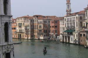 Venice. Large cruise ships return as launchers circumvent the docking ban