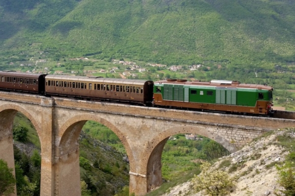 Take the historic train on Italy’s Trans-Siberian Railway and discover the Abruzzo region with the package offered by Estland