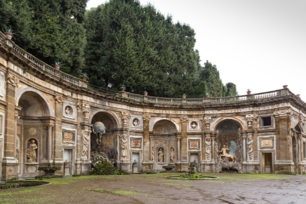 Frascati: a volcanic wine experience near Rome