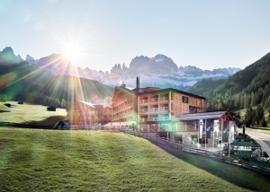 Cyprianerhof Dolomit Resort opens a new Culture Lounge 