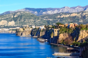 Sorrento’s traditional Christmas with nativity scenes and music