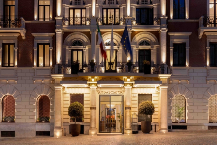 InterContinental Rome Ambasciatori Palace: Vespa tour & drink 