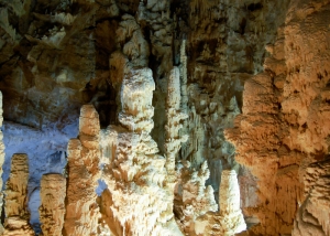 Frasassi Caves: honorary citizenship for visitors signed by Genga’s mayor