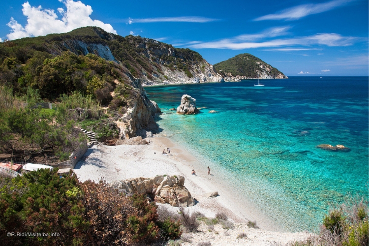Blue flag ranking for three beaches on Tuscany’s island of Elba