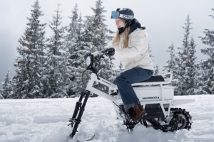 Moonbike. the first 100% electric snow bike 