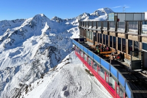 Glacier Hotel Grawand: Europe's highest hotel in the Val Senales