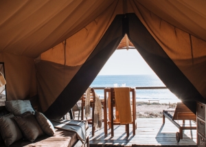 Summer 2023. 2 million airport arrivals, of which 84% international 