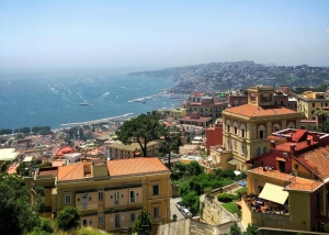 Naples leads, surprise for Siracusa and Mantua: the most loved vacation cities 