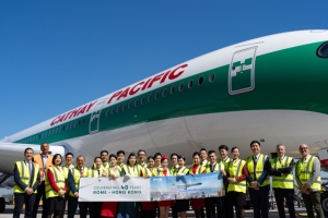Cathay Pacific celebrates 40 years of Rome-Hong Kong flights