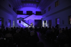 Prato. The Tuscan city hosts the exhibition “Art and the City” from 20 November 2021 to 12 June 2022