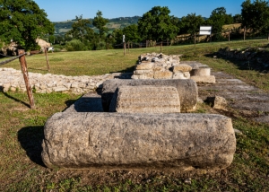 The Marche’s La Cuma archaeological area: tours, events and shows