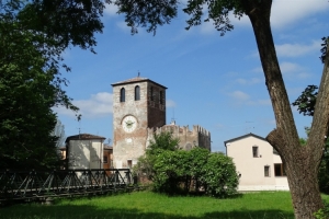 The June celebrations in Governolo in the province of Mantua mean great food and live music 