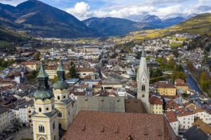 Autumn in Bressanone means colourful crisp days and clear skies 
