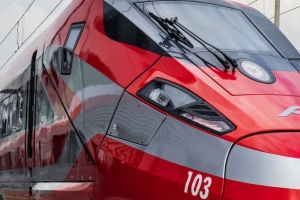 Frecciarossa: official Milan Furniture Fair train with special fares