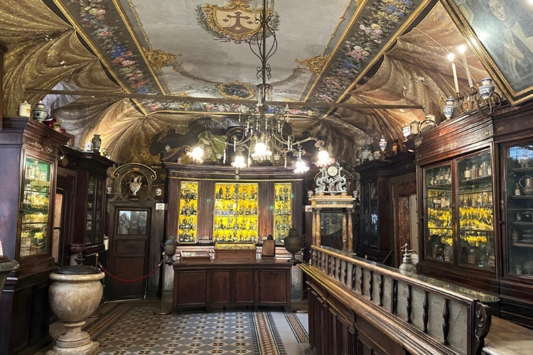 Stepping back in time in Rome’s Santa Maria della Scala pharmacy 